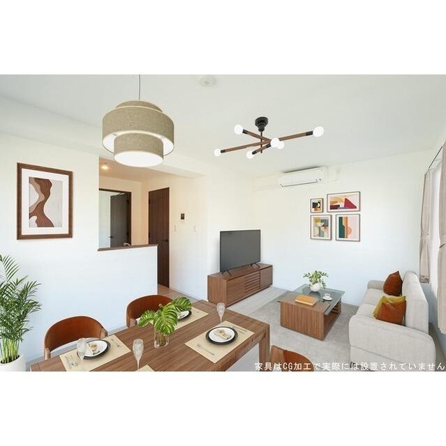 216000