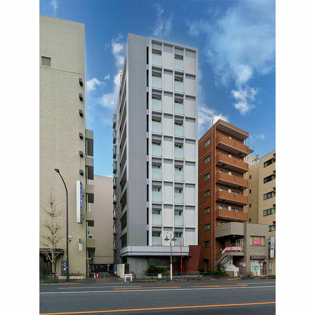 185000