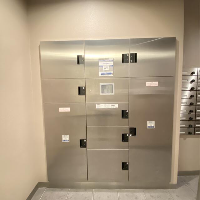 194000