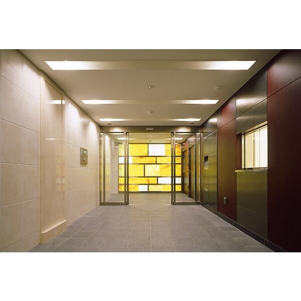 146000