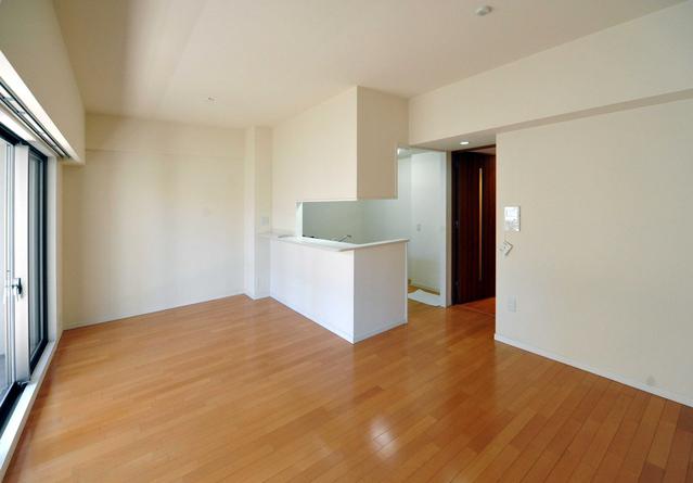287000