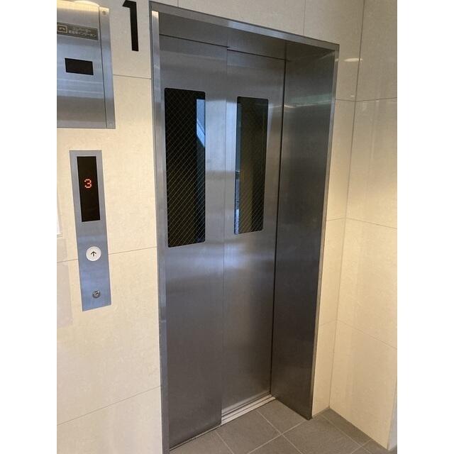 176000