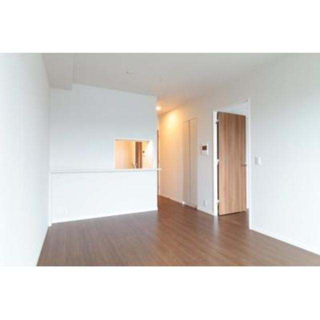 208000