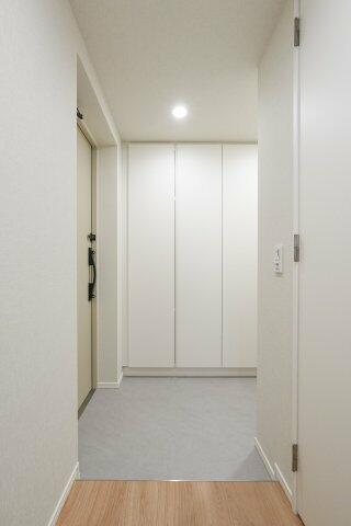 265000