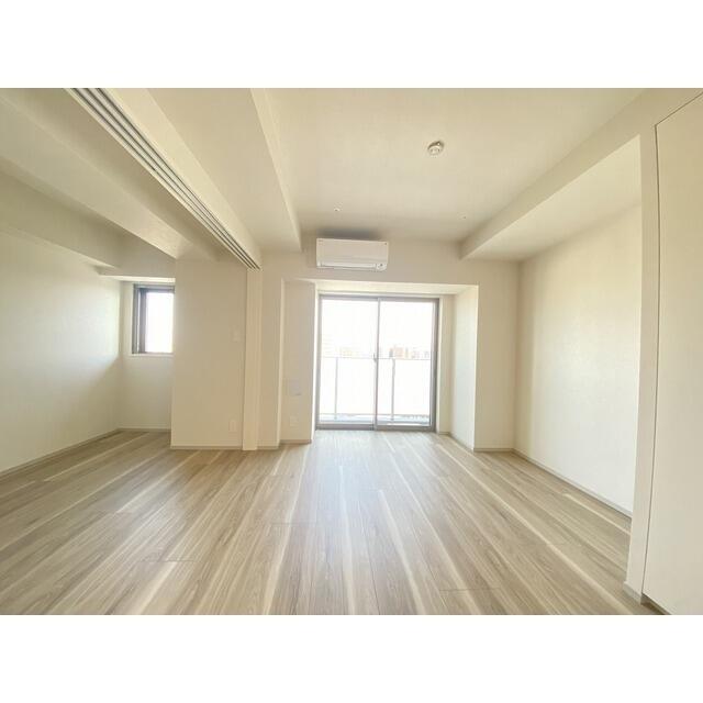 185000
