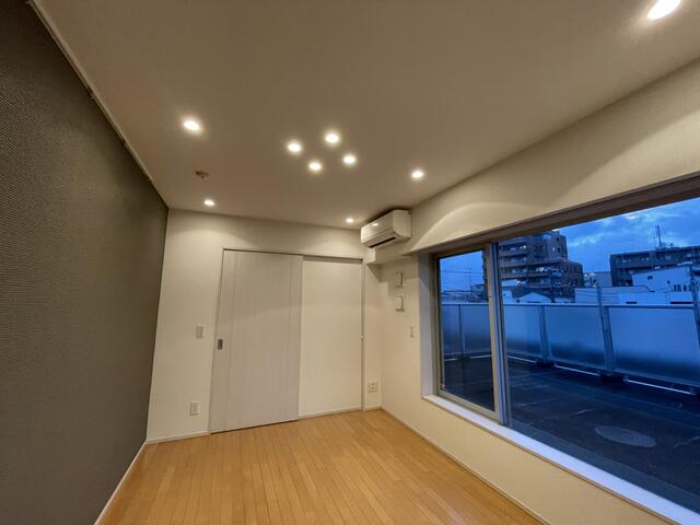 175000