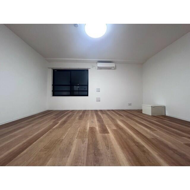 250000