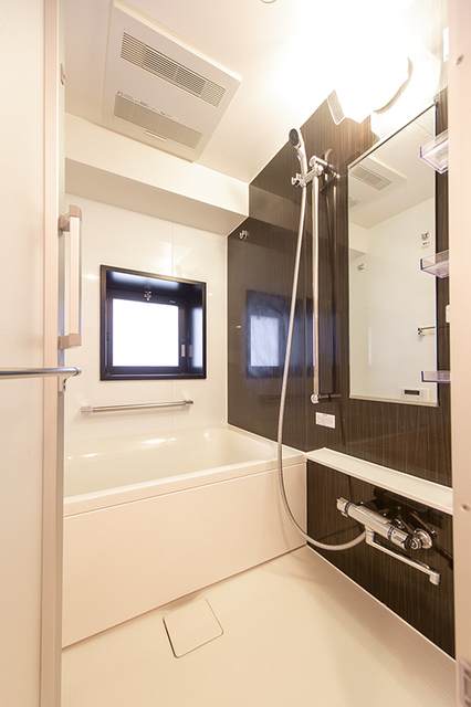 190000