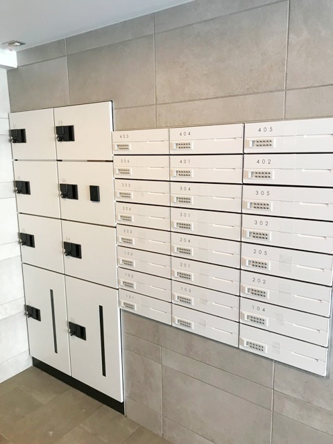 223000