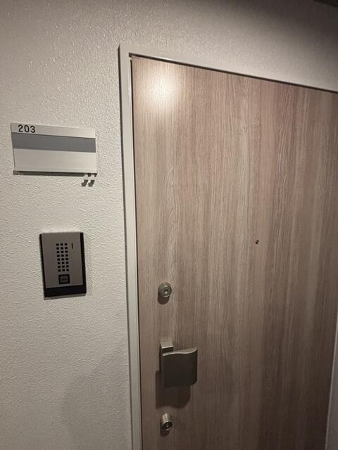 164000