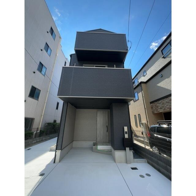 340000