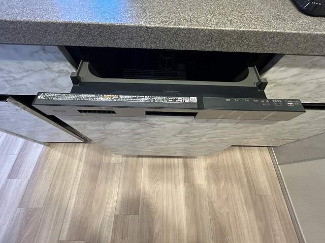 227000
