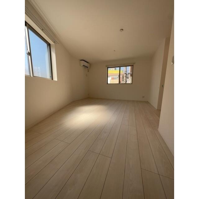 205000
