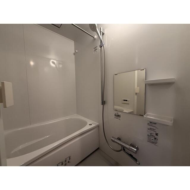 184000