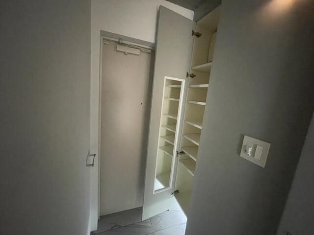 148000