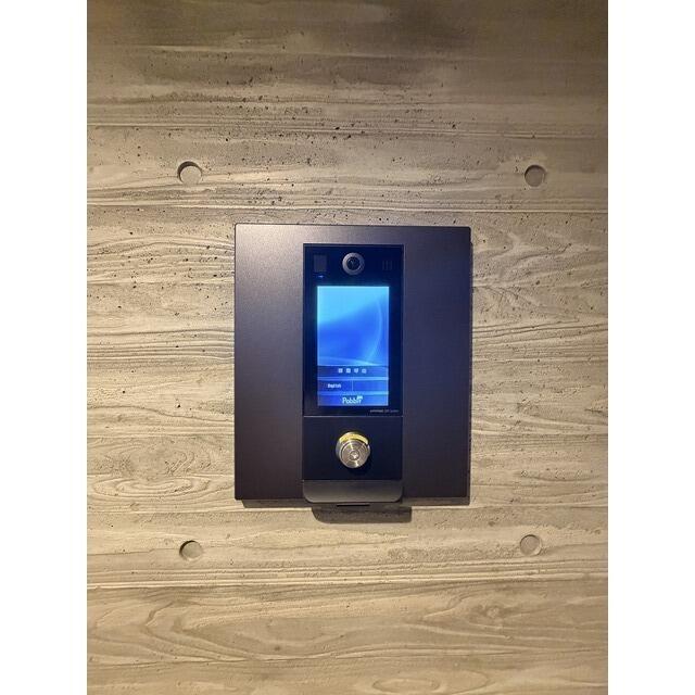 229000