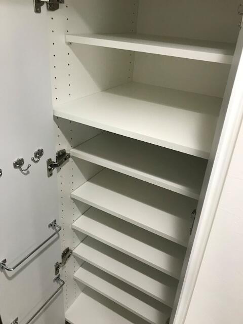 166000