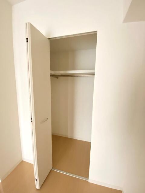 175000