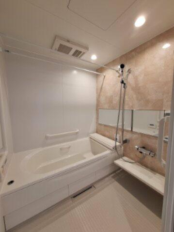 336000