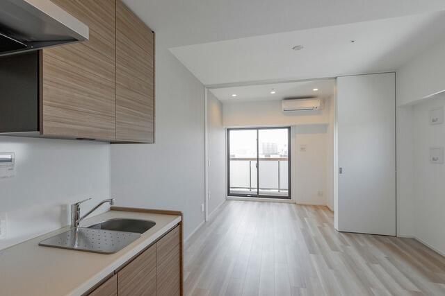 199000