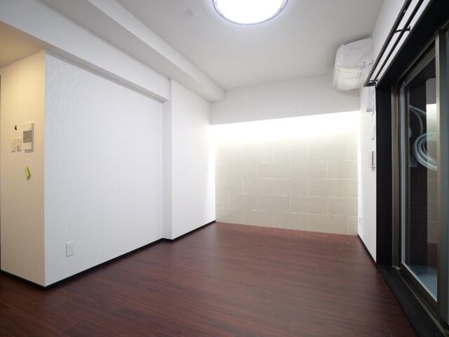 194000