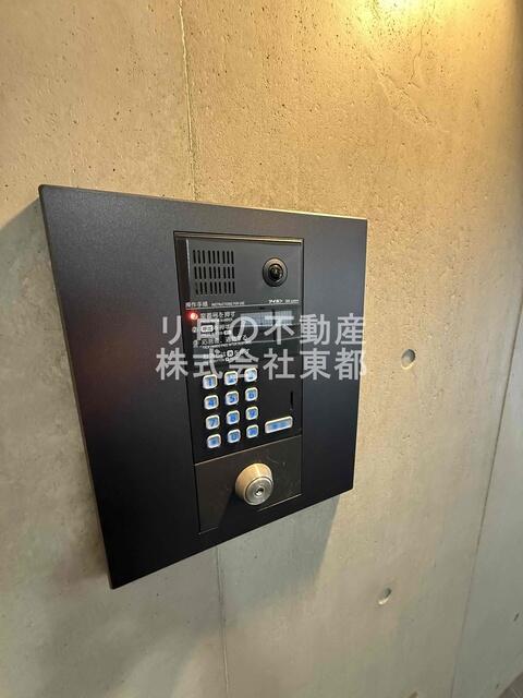 265000