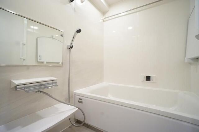 223000