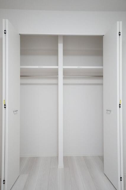 175000