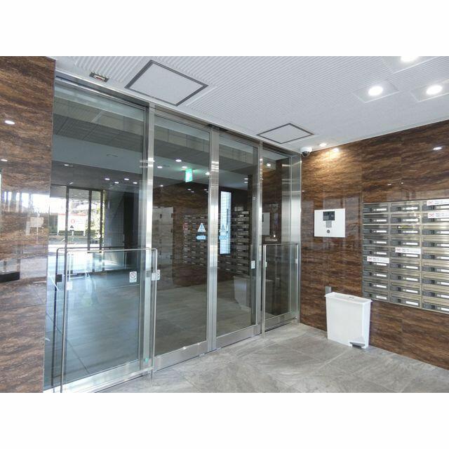 175000