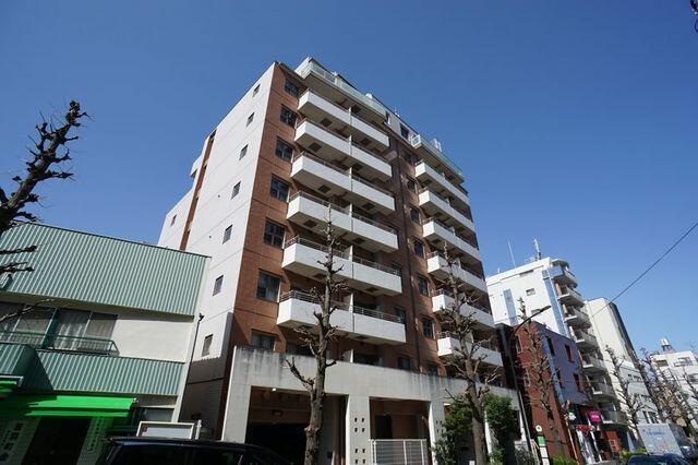 252000