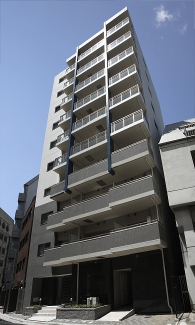 182000