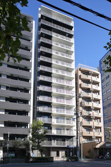 250000