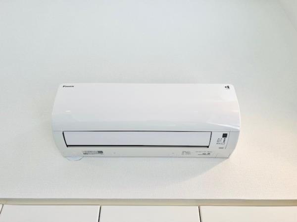 229000