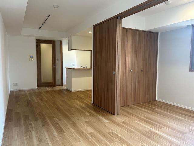 260000