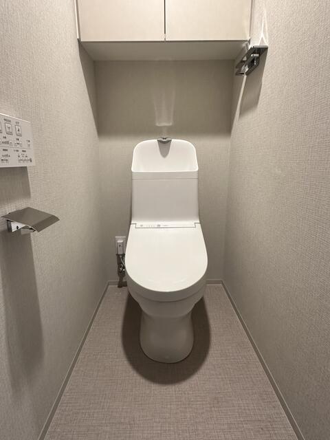 224000