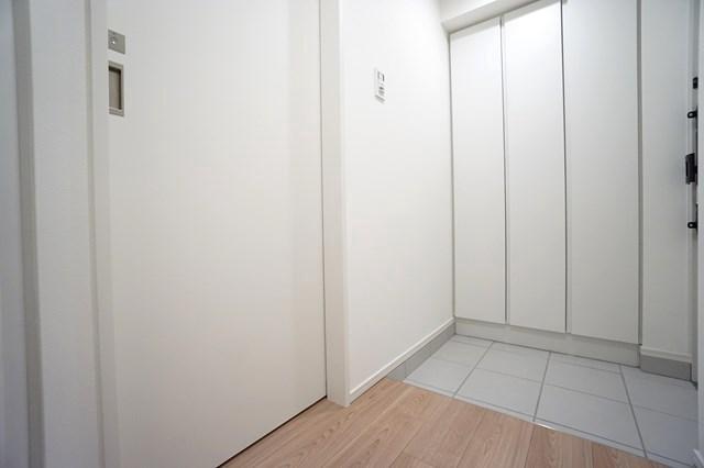289000