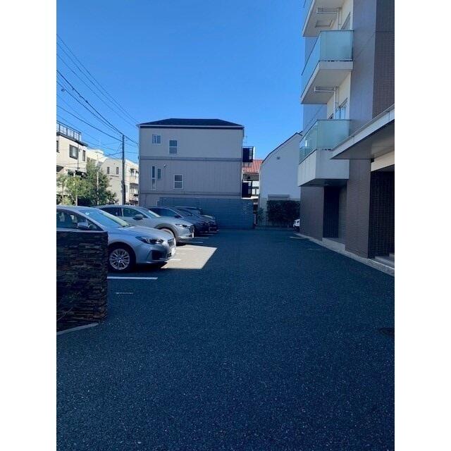 250000