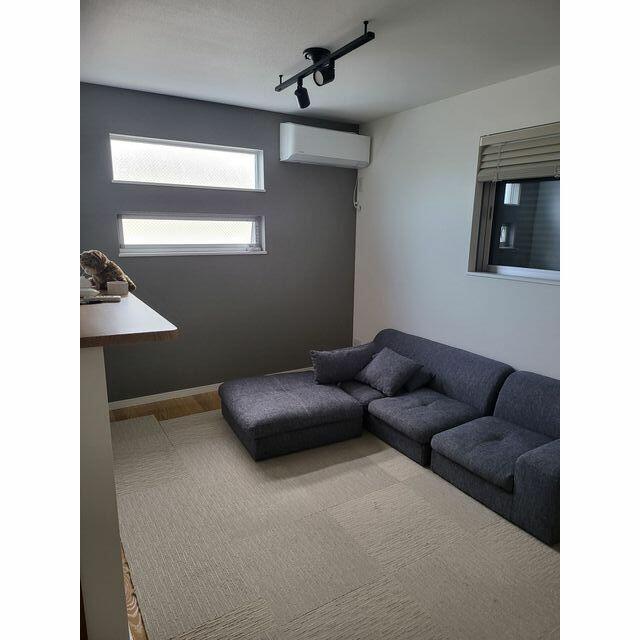 215000