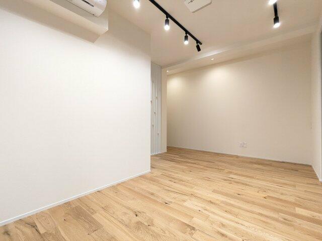 207000