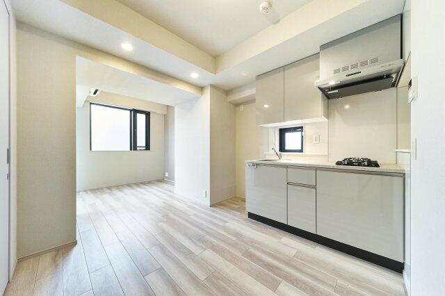 239000