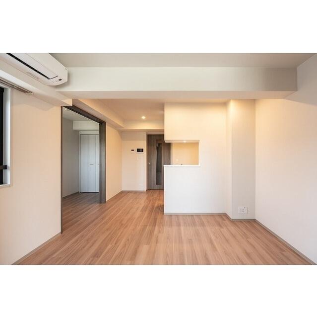 185000