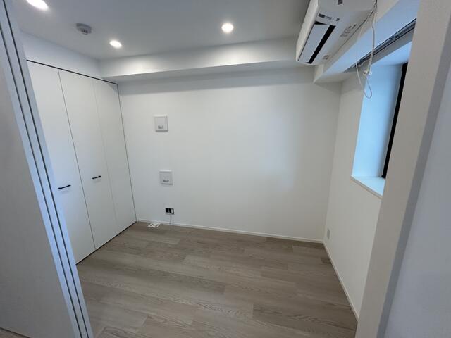 201000