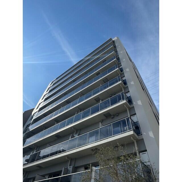 230000
