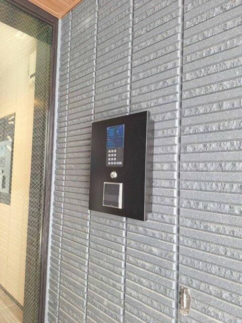 205500