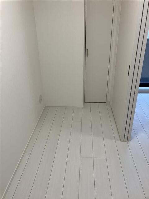 149000