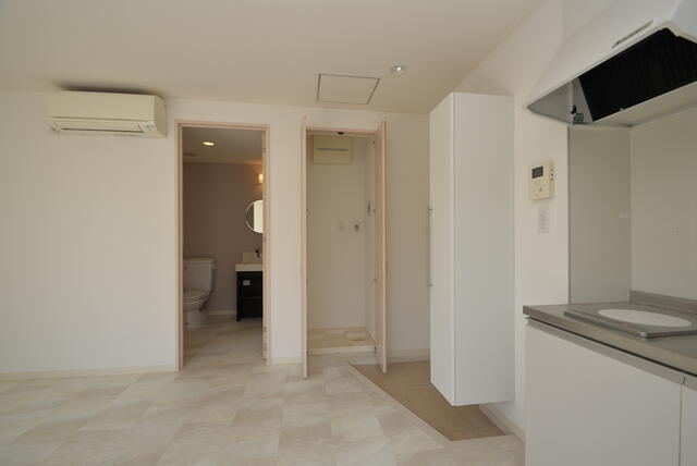 205000
