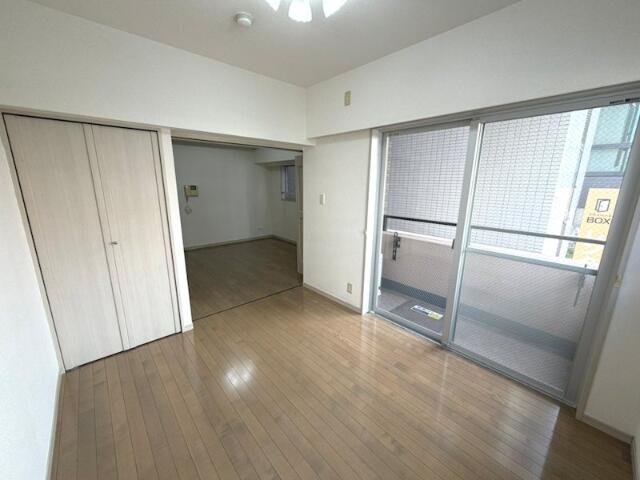 160000