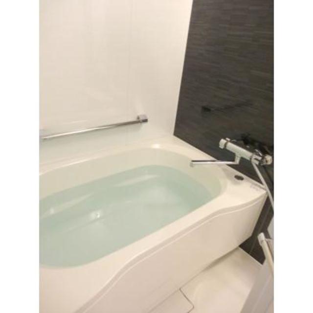 140000