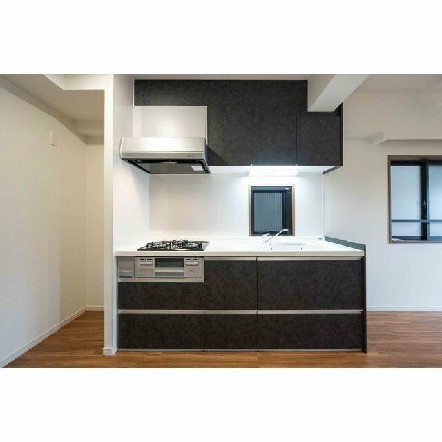 241000
