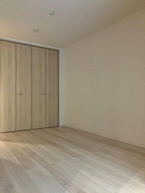 220000